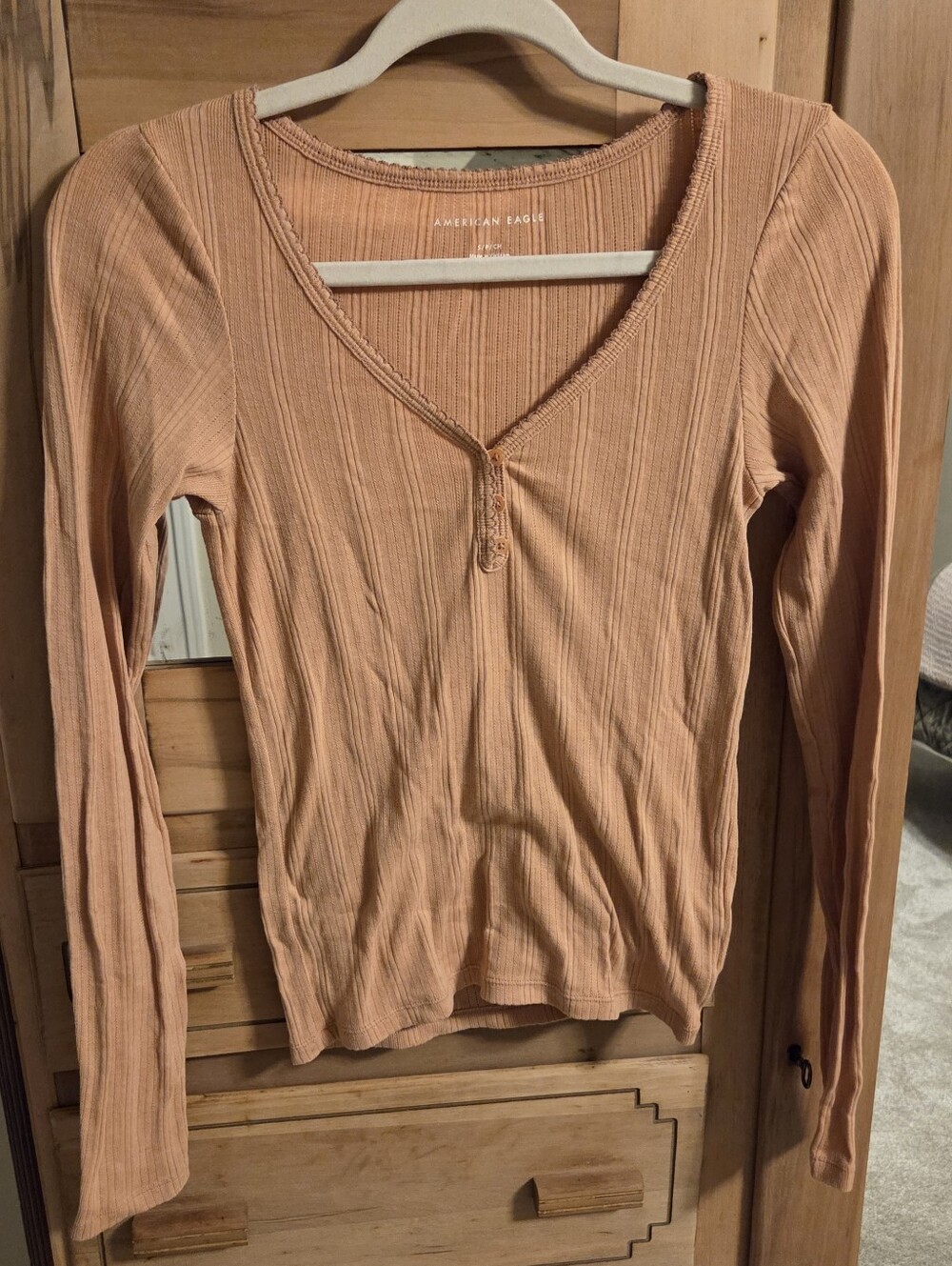 American Eagle Outfitters Peach Ribbed Long-Sleeve V-Neck Top